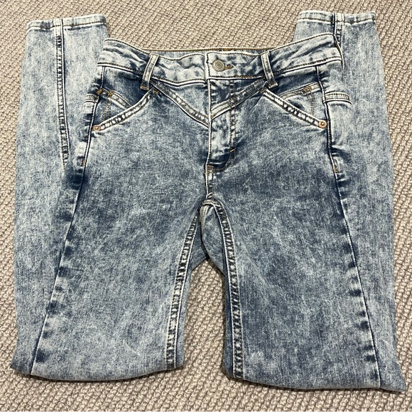 Free People We the Free Riley Seamed Skinny Jeans in Acid Wash Indigo (24) - Picture 9 of 12